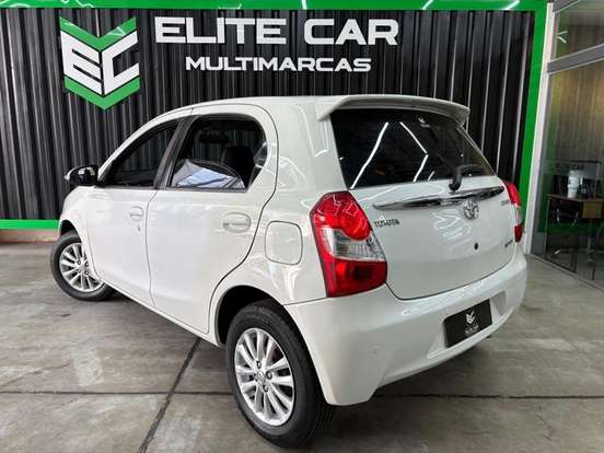 TOYOTA-ETIOS-1.5 XLS 16V FLEX 4P MANUAL TOYOTA-ETIOS-2015
