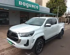 TOYOTA HILUX 2.8 D-4D TURBO DIESEL CD SRX PLUS 4X4 AUTOMÁTICO TOYOTA HILUX 2.8 D-4D TURBO DIESEL CD SRX PLUS 4X4 AUTOMÁTICO