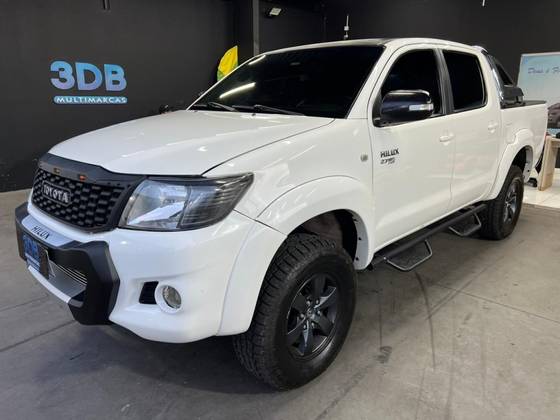 TOYOTA HILUX 2.7 SR 4X2 CD 16V FLEX 4P AUTOMÁTICO