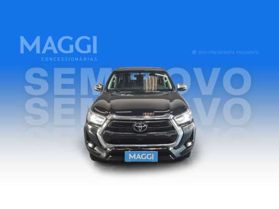 TOYOTA-HILUX-2021