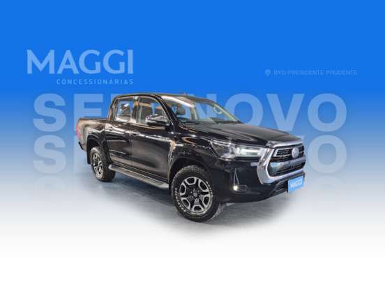 TOYOTA-HILUX-2.8 D-4D TURBO DIESEL CD GR-S 4X4 AUTOMÁTICO TOYOTA-HILUX-2021