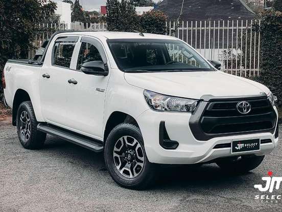TOYOTA-HILUX-2.8 D-4D TURBO DIESEL CD POWER PACK 4X4 AUTOMÁTICO TOYOTA-HILUX-2024