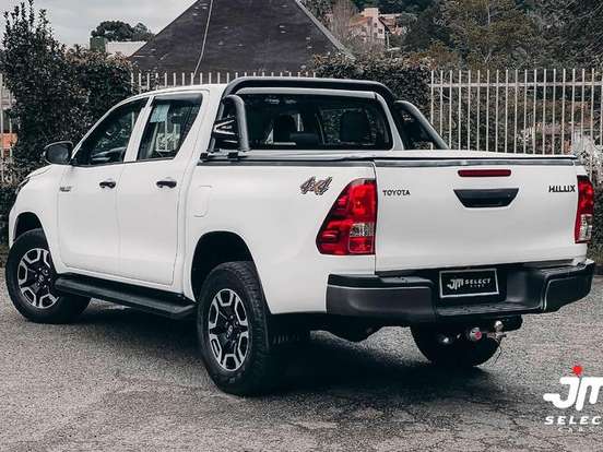 TOYOTA-HILUX-2.8 D-4D TURBO DIESEL CD POWER PACK 4X4 AUTOMÁTICO TOYOTA-HILUX-2024
