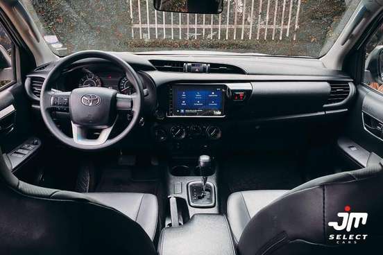 TOYOTA-HILUX-2024
