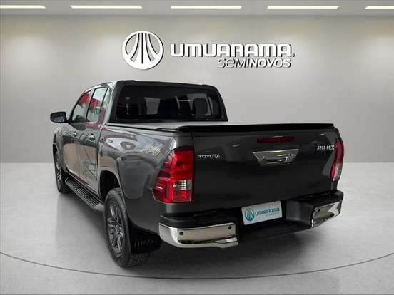 TOYOTA-HILUX-2.8 D-4D TURBO DIESEL CD SR 4X4 AUTOMÁTICO TOYOTA-HILUX-2024