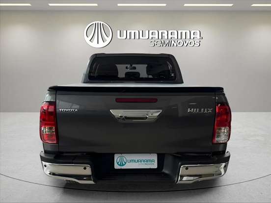 TOYOTA-HILUX-2.8 D-4D TURBO DIESEL CD SR 4X4 AUTOMÁTICO TOYOTA-HILUX-2024
