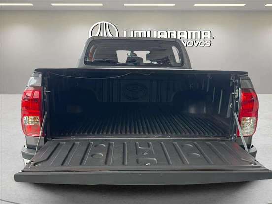 TOYOTA-HILUX-2.8 D-4D TURBO DIESEL CD SR 4X4 AUTOMÁTICO TOYOTA-HILUX-2024