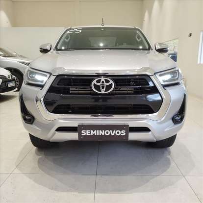 TOYOTA-HILUX-2.8 D-4D TURBO DIESEL CD SRV 4X4 AUTOMÁTICO TOYOTA-HILUX-2025