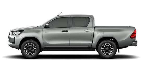 TOYOTA-HILUX-2026
