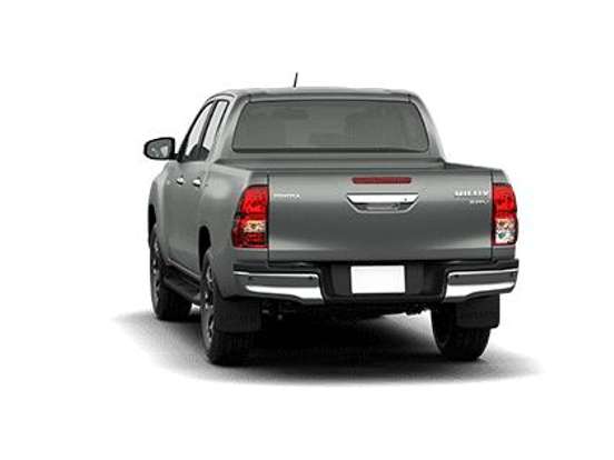TOYOTA-HILUX-2.8 D-4D TURBO DIESEL CD SRV 4X4 AUTOMÁTICO TOYOTA-HILUX-2026