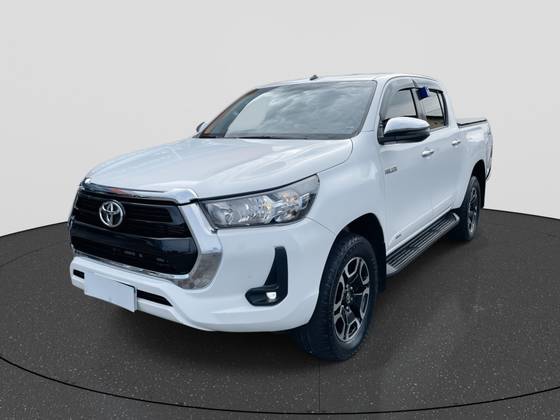 TOYOTA HILUX 2.8 D-4D TURBO DIESEL CD SRV 4X4 AUTOMÁTICO