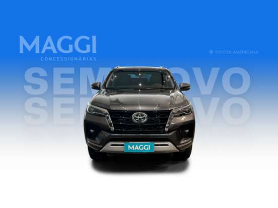 TOYOTA-HILUX-2.8 D-4D TURBO DIESEL CD SRX 4X4 AUTOMÁTICO TOYOTA-HILUX-2022