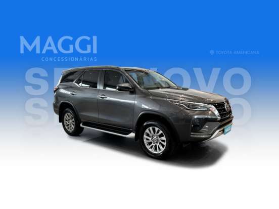 TOYOTA-HILUX-2022