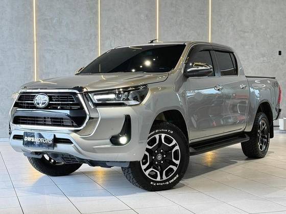 TOYOTA HILUX 2.8 D-4D TURBO DIESEL CD SRX 4X4 AUTOMÁTICO