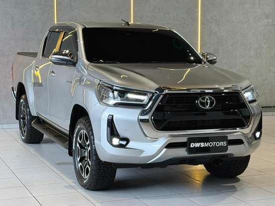 TOYOTA-HILUX-2021