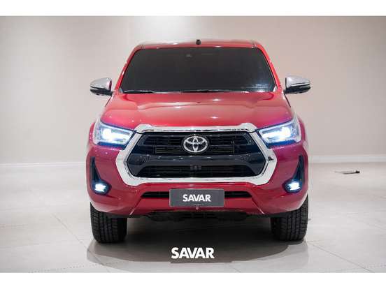 TOYOTA-HILUX-2.8 D-4D TURBO DIESEL CD SRX 4X4 AUTOMÁTICO TOYOTA-HILUX-2024