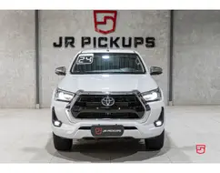 TOYOTA HILUX 2.8 D-4D TURBO DIESEL CD SRX 4X4 AUTOMÁTICO TOYOTA HILUX 2.8 D-4D TURBO DIESEL CD SRX 4X4 AUTOMÁTICO