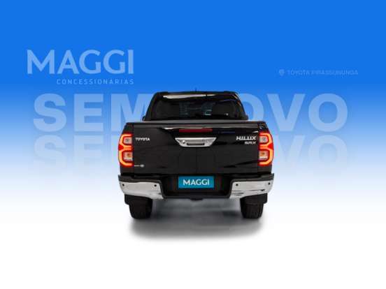 TOYOTA-HILUX-2.8 D-4D TURBO DIESEL CD SRX 4X4 AUTOMÁTICO TOYOTA-HILUX-2023