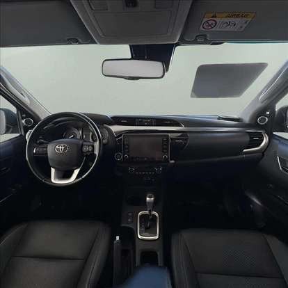 TOYOTA-HILUX-2020