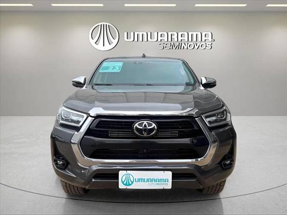 TOYOTA HILUX 2.8 D-4D TURBO DIESEL CD SRX 4X4 AUTOMÁTICO