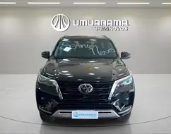 TOYOTA HILUX 2.8 D-4D TURBO DIESEL CD SRX 4X4 AUTOMÁTICO TOYOTA HILUX 2.8 D-4D TURBO DIESEL CD SRX 4X4 AUTOMÁTICO