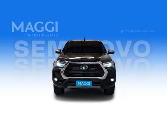 TOYOTA-HILUX-2.8 D-4D TURBO DIESEL CD SRX LIMITED 4X4 AUTOMÁTICO TOYOTA-HILUX-2023