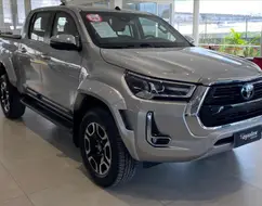 TOYOTA HILUX 2.8 D-4D TURBO DIESEL CD SRX PLUS 4X4 AUTOMÁTICO TOYOTA HILUX 2.8 D-4D TURBO DIESEL CD SRX PLUS 4X4 AUTOMÁTICO