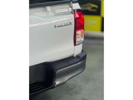 TOYOTA-HILUX-2.8 D-4D TURBO DIESEL CS 4X4 AUTOMÁTICO TOYOTA-HILUX-2026