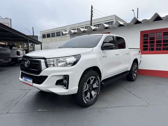 TOYOTA-HILUX-2.8 SR 4X4 CD 16V DIESEL 4P AUTOMÁTICO TOYOTA-HILUX-2018