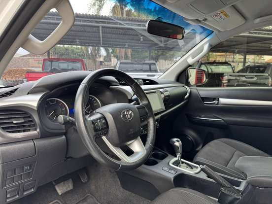 TOYOTA-HILUX-2.8 SR 4X4 CD 16V DIESEL 4P AUTOMÁTICO TOYOTA-HILUX-2018