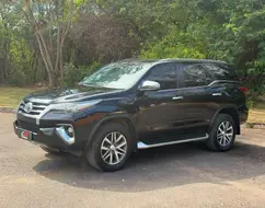 TOYOTA HILUX 2.8 SRX 4X4 CD 16V DIESEL 4P AUTOMÁTICO TOYOTA HILUX 2.8 SRX 4X4 CD 16V DIESEL 4P AUTOMÁTICO