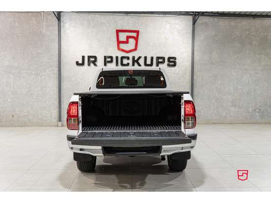 TOYOTA-HILUX-2.8 SRX 4X4 CD 16V DIESEL 4P AUTOMÁTICO TOYOTA-HILUX-2016