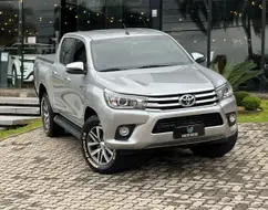 TOYOTA HILUX 2.8 SRX 4X4 CD 16V DIESEL 4P AUTOMÁTICO TOYOTA HILUX 2.8 SRX 4X4 CD 16V DIESEL 4P AUTOMÁTICO