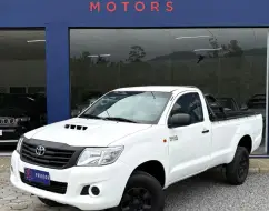 TOYOTA HILUX 3.0 4X4 CS 16V TURBO INTERCOOLER DIESEL 2P MANUAL TOYOTA HILUX 3.0 4X4 CS 16V TURBO INTERCOOLER DIESEL 2P MANUAL