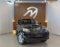 TOYOTA HILUX 3.0 SRV 4X4 CD 16V TURBO INTERCOOLER DIESEL 4P AUTOMÁTICO TOYOTA HILUX 3.0 SRV 4X4 CD 16V TURBO INTERCOOLER DIESEL 4P AUTOMÁTICO