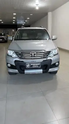 TOYOTA HILUX SW4 2.7 SR 4X2 16V FLEX 4P AUTOMÁTICO