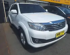 TOYOTA HILUX SW4 2.7 SR 4X2 16V FLEX 4P AUTOMÁTICO TOYOTA HILUX SW4 2.7 SR 4X2 16V FLEX 4P AUTOMÁTICO