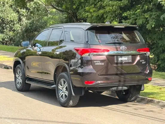 TOYOTA-HILUX SW4-2019