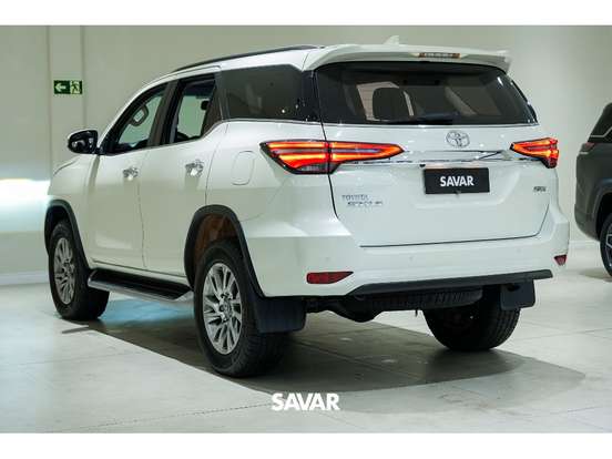 TOYOTA-HILUX SW4-2.8 D-4D TURBO DIESEL SRX 4X4 AUTOMÁTICO TOYOTA-HILUX SW4-2021