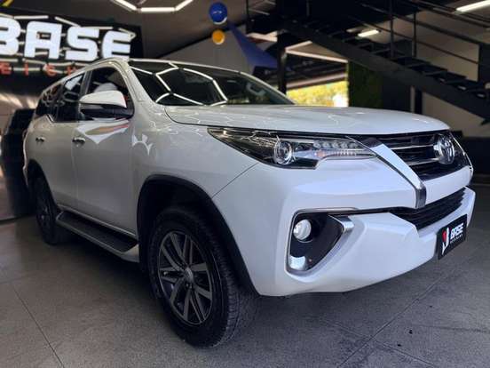 TOYOTA-HILUX SW4-2.8 SRX 4X4 16V TURBO INTERCOOLER DIESEL 4P AUTOMÁTICO TOYOTA-HILUX SW4-2016