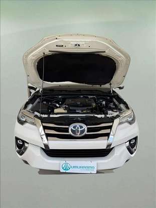 TOYOTA-HILUX SW4-2019