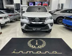 TOYOTA HILUX SW4 2.8 SRX DIAMOND 4X4 7 LUGARES 16V TURBO INTERCOOLER DIESEL 4P AUTOMÁTICO TOYOTA HILUX SW4 2.8 SRX DIAMOND 4X4 7 LUGARES 16V TURBO INTERCOOLER DIESEL 4P AUTOMÁTICO