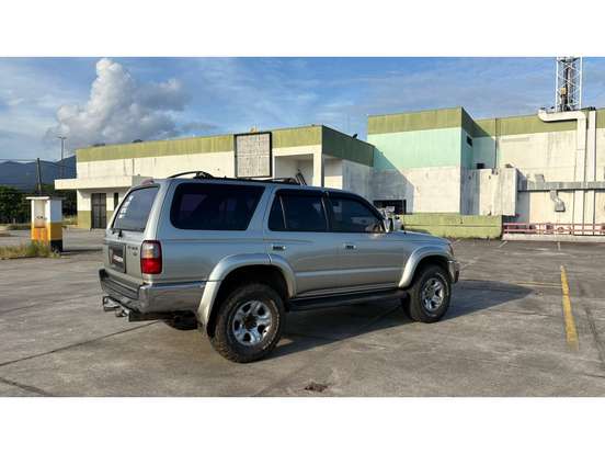 TOYOTA-HILUX SW4-2001