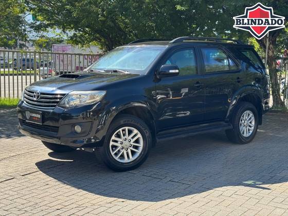 TOYOTA HILUX SW4 3.0 SRV 4X4 16V TURBO INTERCOOLER DIESEL 4P AUTOMÁTICO