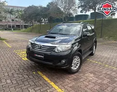 TOYOTA HILUX SW4 3.0 SRV 4X4 7 LUGARES 16V TURBO INTERCOOLER DIESEL 4P AUTOMÁTICO TOYOTA HILUX SW4 3.0 SRV 4X4 7 LUGARES 16V TURBO INTERCOOLER DIESEL 4P AUTOMÁTICO