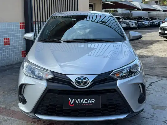 TOYOTA-YARIS-2024