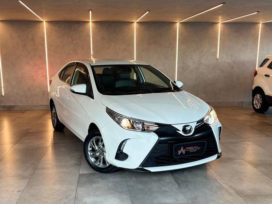 TOYOTA YARIS 1.5 16V FLEX SEDAN XS CONNECT MULTIDRIVE