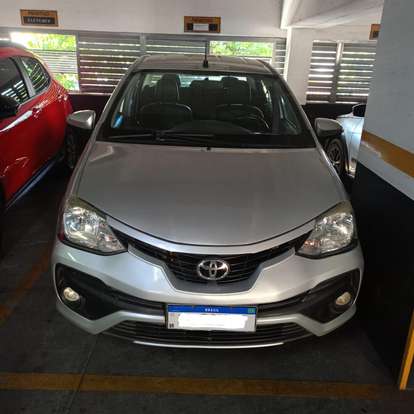 TOYOTA-ETIOS-2017