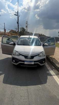 TOYOTA-ETIOS-2017