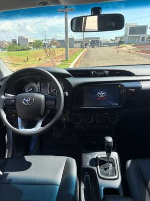 TOYOTA-HILUX-2.8 D-4D TURBO DIESEL CD POWER PACK 4X4 AUTOMÁTICO TOYOTA-HILUX-2025